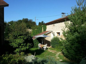 Charmant Gîte avec Jardin aux Portes d'Épinal, Idéal Couples ou Séjours Pro, Proche Commerces et Nature - FR-1-589-278